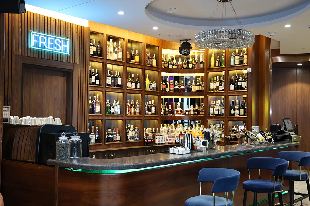 Li Bai Lounge Bar — 3